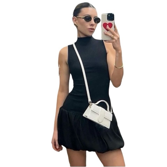 BLOGGER'S FAVE —  Zara Open Back Ribbed
Balloon Dress with high neck - Picture 5 of 16